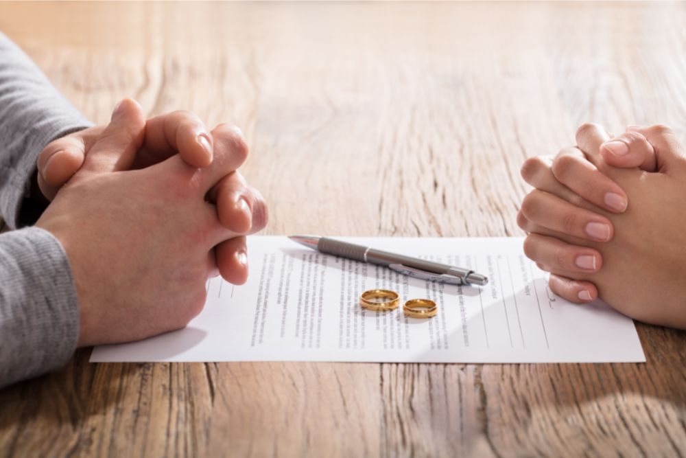HOW LONG DOES IT TAKE FOR A DIVORCE TO GO THROUGH IN CALIFORNIA?